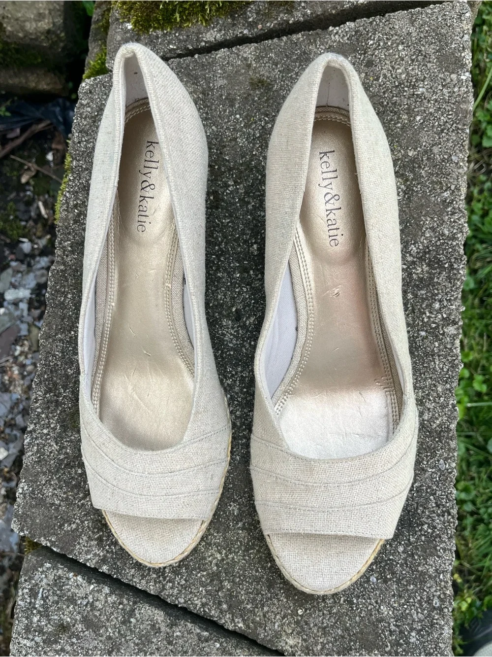 Kelly & Katie Linen Espadrille Wedges Open Toe Beige Size 9.5